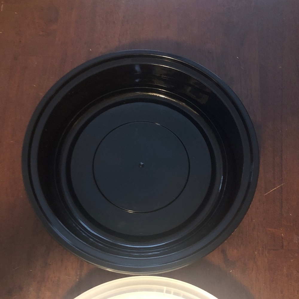 🥤 Reusable Plastic Containers (5) - Picture 2 of 3